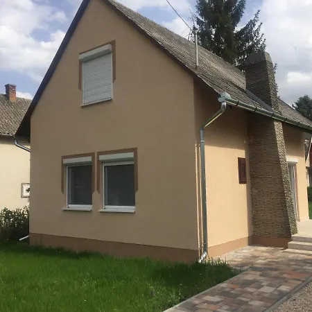 Feriehus Pipacs Vendeghaz Harkány