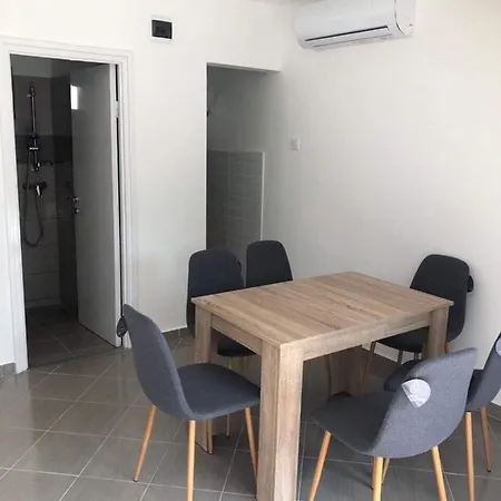 Pipacs Vendeghaz Feriehus