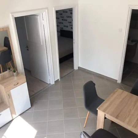 Pipacs Vendeghaz * Harkány